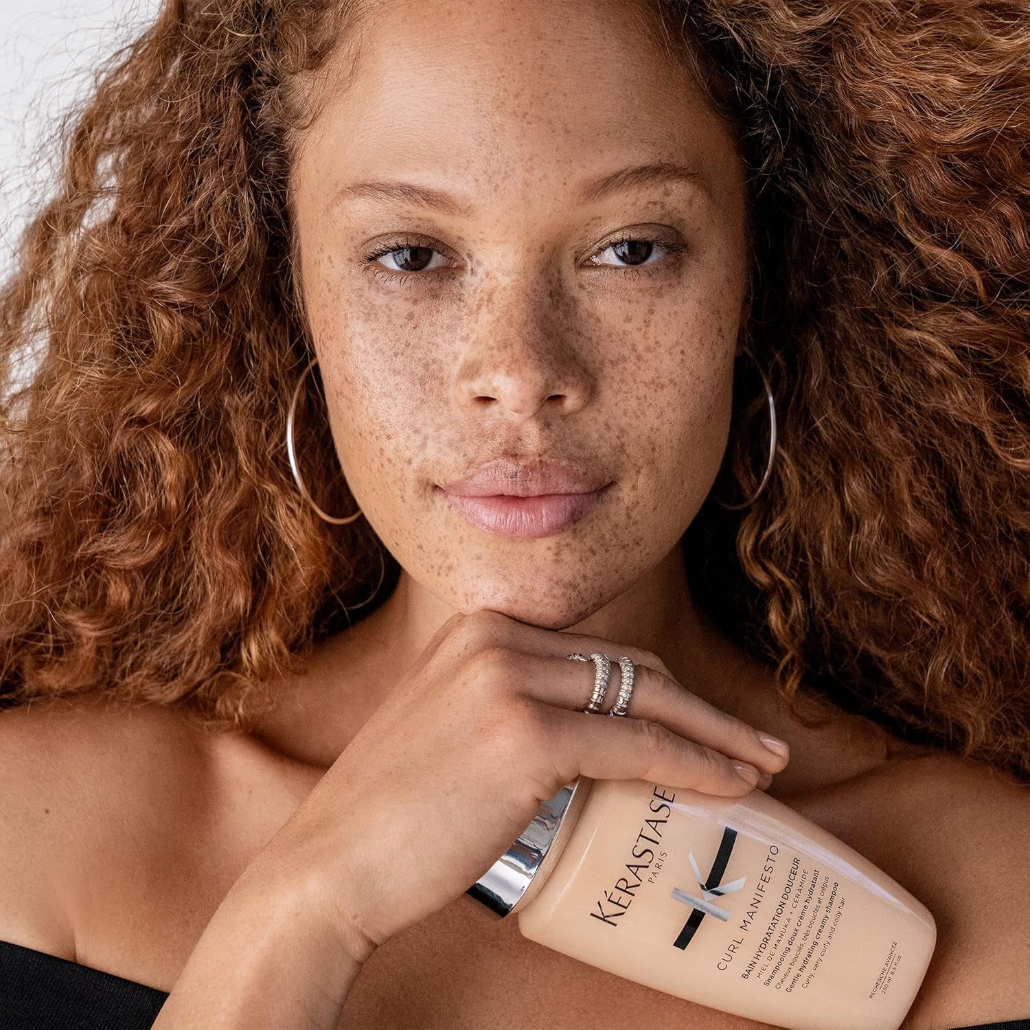 Kerastase Curl Manifesto Hydratation Douceur Shampoo for Waves and Coils - Removes Build up & Hydrates Curls, Softens & Reduces Frizz, 8.5 Fl Oz